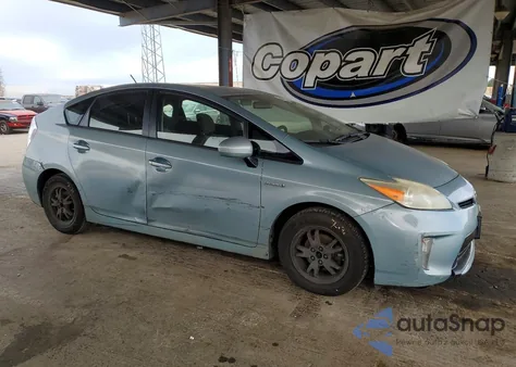 2013 Toyota Prius z USA, uszkodzony, nr VIN JTDKN3DU1D1689944